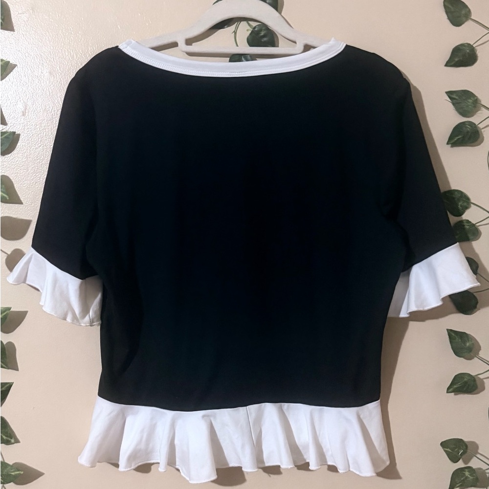 SHEIN Black and White Ruffle-Trim Button Down Top - Picture 3 of 7